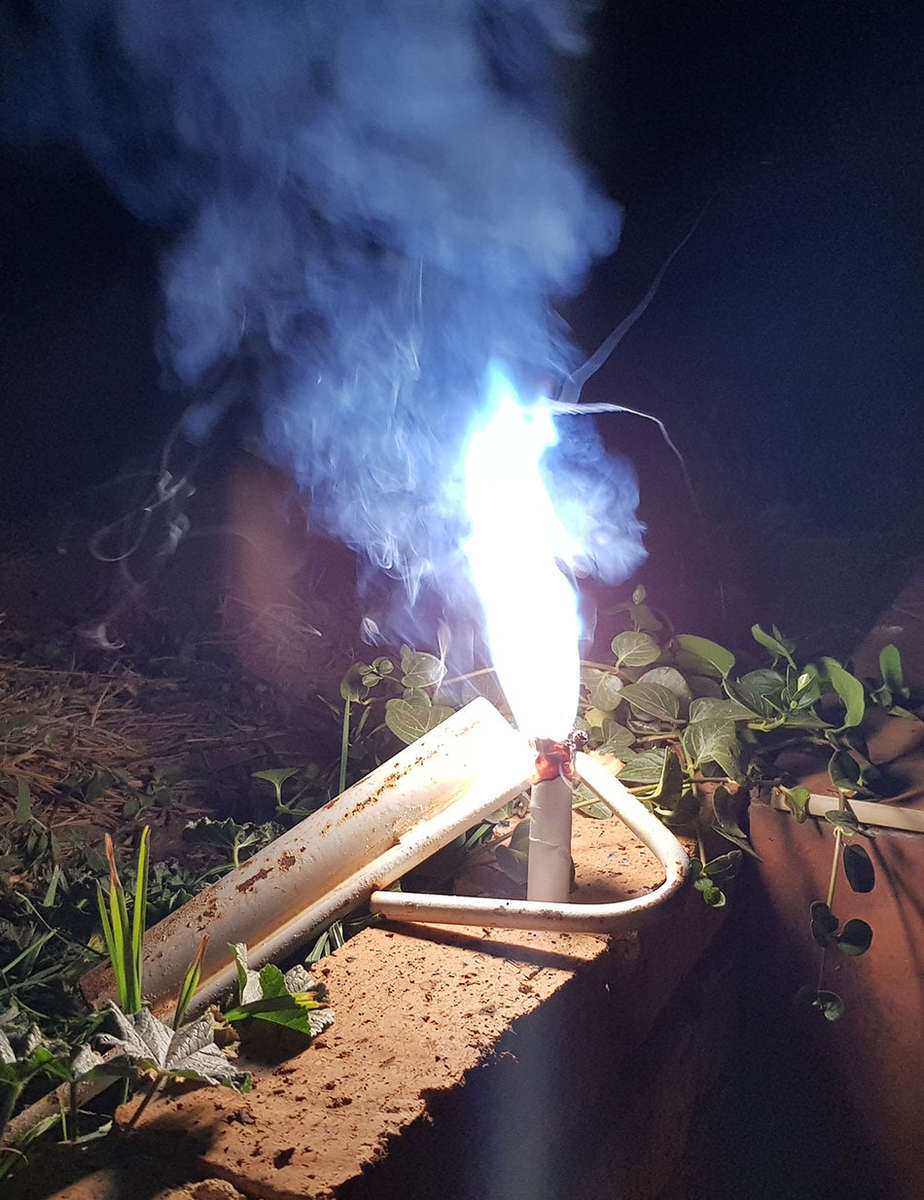 5 X Handheld Pyrotechnic / Safety Flares ( Blue )