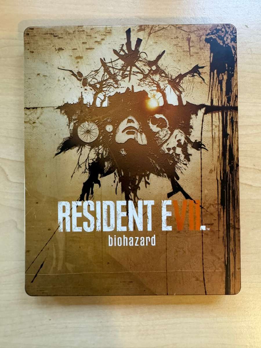Resident Evil 7 Biohazard [Steelbook Edition] (PS4) - Steel Case & Game