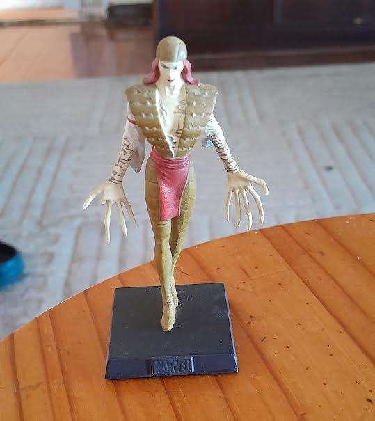 The Classic Marvel Figurine Collection #87 Lady Deathstrike