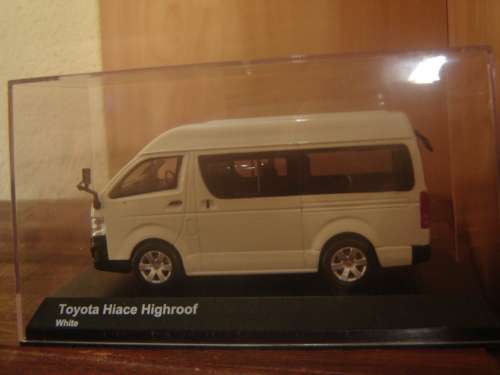 Toyota HIACE -  Die Cast Model Sc 1/43 Top Make KYOSHO   New  Display Case Gteed In Stock