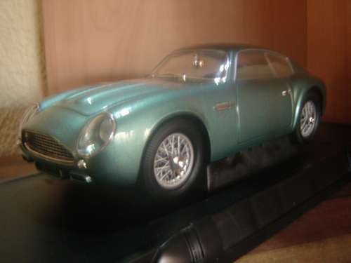Aston Martin GT DB4 Zagato  Die Cast  1/18  Top Make WHITEBOX . New  D/Box Gteed In Stock