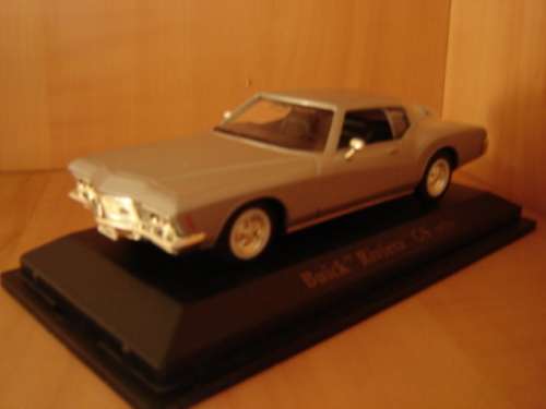 ' 71 Buick  Riviera  Die Cast   R/Sicnature YatMing   Sc 1/43  New i Box Gteed- In Stock