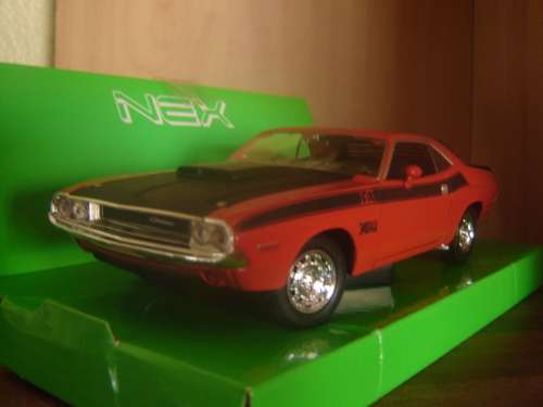 '70 Dodge Challenger T/A Hemi V8 Die Cast Model Sc 1/24 by WELLY New in Display Box Gteed In Stock