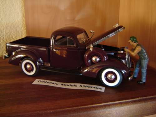 Cute Scale 1/18  Figurine of Mechanic Billy    -. Lots of Scale 1/18 Figurines available..