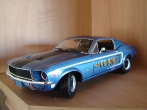 '68 Mustang  Die Cast Model 1/18 Top Make GREENLIGHT Film Talego Nights  New Box  Gteed- In Stock