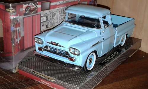 '55 Chevrolet Pick Up  Die Cast Model   1/24 - MOTORMAX New - Box in D/Box - G/teed