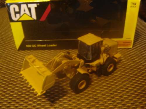 CAT Front End Loader  Die Cast Model   Sc 1/50 by TONKIN New  In Box Gteed -In Stock