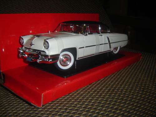 Stunning '52 Lincoln Capri Two Door Pillar Less H/Top by YatMing R/Signature Sc 1/18 New in D/Box