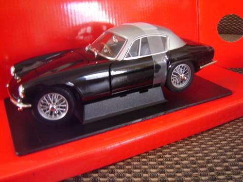 `60 Lotus Elite D/Cast  1/18  R/Signature New  D/Box Discounted