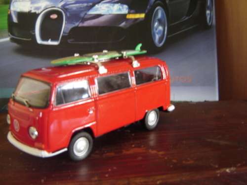Green Promotion -VW Kombi  with Surfboard  Die Cast WELLY New in D/Box Gtee-