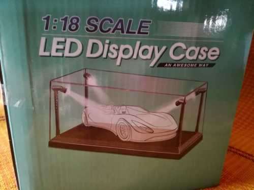 Reserved for saam  1/18  Display Case w 4 LED Lights UBS - Batteries .Other D/Play Cases  available.