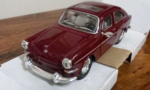 Speciial Listing SirTru 27  `67 Volkswagen F/back  D/Cast Model   24  New