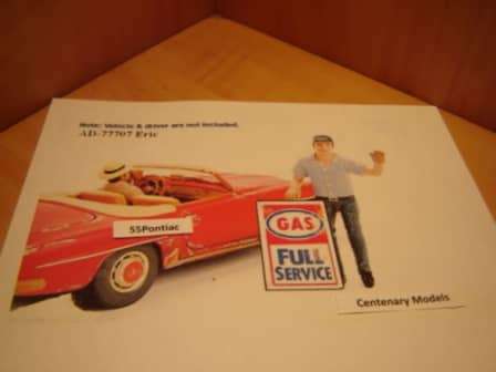 Figurine  Serviceman Eric with Sign   Scale 1/24   - Lots of Figurines available