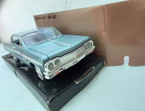 `64 Chevrolet Impala   1/24 D/Cast Model    M/MAX Buy 2 x Ass  Less 10 % on Sell