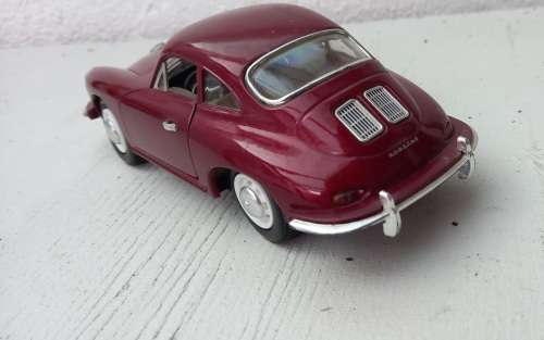Special Listing  StreetRacer911 Porsche 356B  Coupe  Die Cast Model  1/24 MOTORMAX
