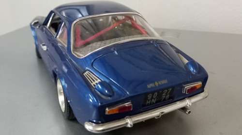 `69 Alpine Renault 1600 S w R/Cage D/Cast  Model  18   Burago    Buy any x2  Ass. Mods 10 %  -Sell