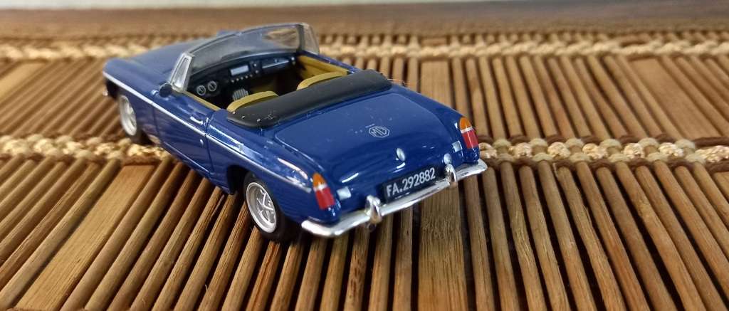 MG MGB Roadster Die Cast Model  1/43   by Top Make Grani & Partners   Quantity Discount .