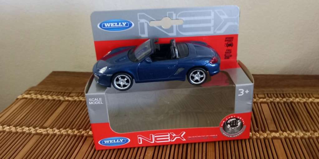 Porsche 911 Turbo  Die Cast Model Scale  1/36 -  WELLY     Quantity Discount on Selling