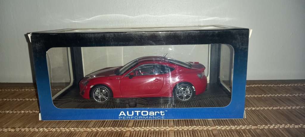 Toyota 86 GT Die  Cast  1/18 T/Make AutoArt  New Gteed- Special Import  Last One  Quantity  Discount