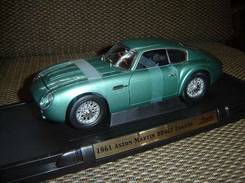 YatMing R/S Sc 1/18 Stunning & Very Rare Aston Martin DB 4 GT Zagato. New in D/play Box