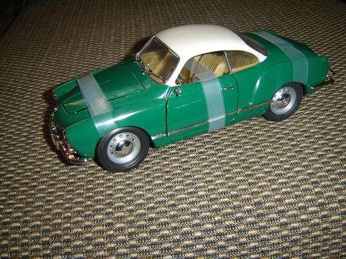 YatMing R/S Sc 1/18 Karmann Ghia. New in Display Box