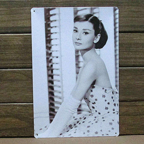Black & white Audrey Hepburn metal wall hanging 20 x 30cm