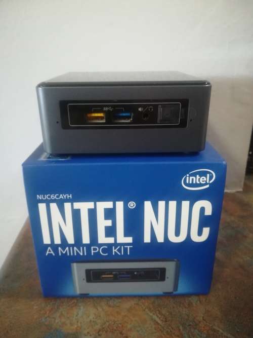 Intel NUC6CAYH