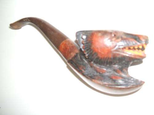 BEAUTIFUL SMOKING PIPE WITH CARVED WOLF'S HEAD