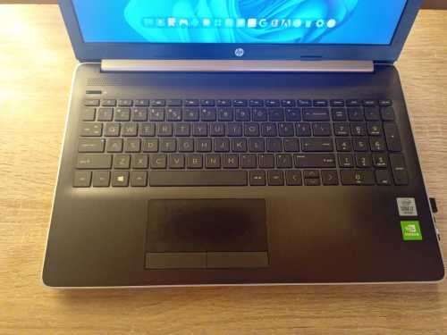 HP 15-da2002ni  i7-10 Gen 8GB RAM 250GB SDD 15.6" Notebook