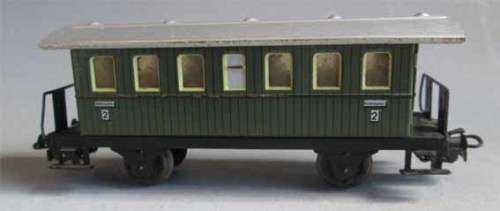 MARKLIN HO SCALE - 2nd CLASS PASSENGER WAGON