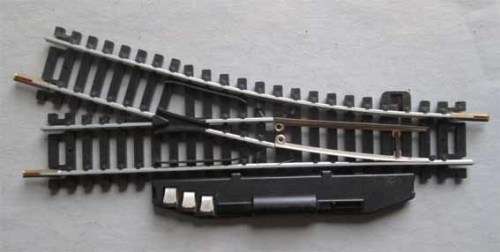 LIMA HO SCALE -  R/H ELECTRIC POINTS