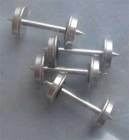 ATHERN/ROUNDHOUSE HO SCALE - 4 X METEL WHEELS & AXLES FOR BOX CARS & REEFERS