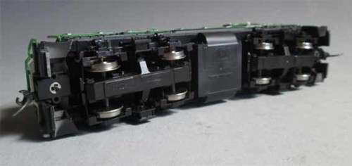 CON-COR COLLECTOR'S EDITION HO SCALE - EMD MP-15 DIESEL LOCO # 1003 (MINT IN BOX)