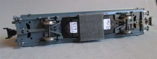 ROCO HO SCALE - SWISS REFRIDGERATOR TRACK-CLEANING WAGON - SBB CFF - SEE FOTOS