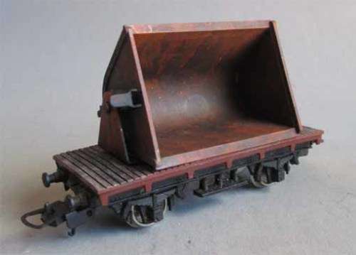 LIMA HO SCALE - WEATHERED TIPPER WAGON