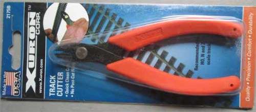 XURON HORIZONTAL TRACK CUTTER (NEW CARDED)