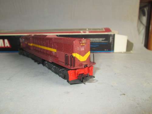 LIMA HO SCALE - SAR CLASS 34 DIESEL LOCO 34 228 - BOXED