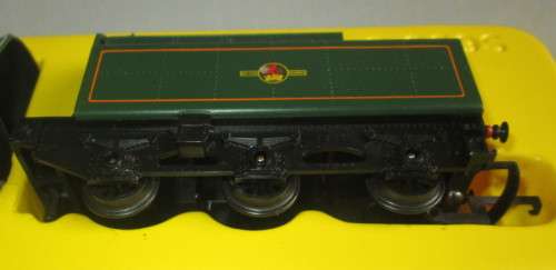 TRI-ANG OO SCALE - R.259S 4-6-2 "BRITANIA" LOCO & R.35 TENDER - BOXED