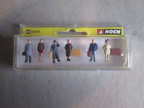 NOCH HO SCALE - 15219 PASSENGERS (NEW BOXED)