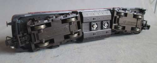 ROCO HO SCALE - GERMAN DIESEL LOCO BR 215, BO-BO - BOXED