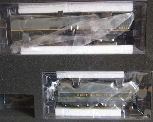 ATHEARN GENESIS HO SCALE - UNION PACIFIC FEF-3w DOUBLE STACK 8444, 4-8-4 STEAM, SEE DETAILS BELOW