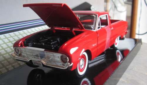 MOTORMAX 1/24 SCALE - 1960 FORD RANCHERO - NEW BOXED