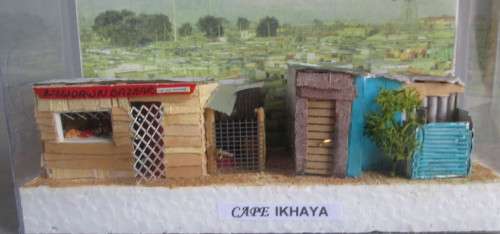 HO SCALE - TRADITIONAL IKAYA INFORMAL HOUSE, MADE IN SA - NEW BOXED