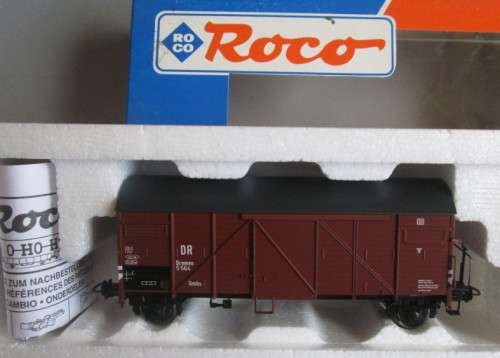 ROCO HO SCALE - DR CLOSED GOODS WAGON - AS NEW BOXED