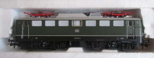 ROCO HO SCALE -GERMAN ELECTRIC LOCO BR 140 DCC READY - AS NEW BOXED