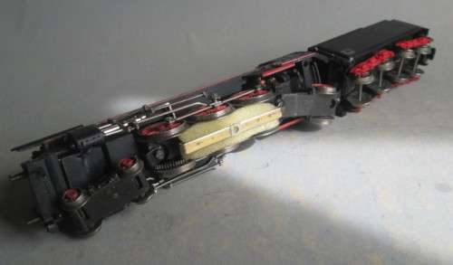 MARKLIN HO SCALE -  #3148 STEAM LOCO & TENDER WITH 4 COACHES (BOXED), SEE FOTOS