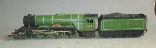 HORNBY OO SCALE - LNER CLASS A3 "FLYING SCOTSMAN" 4-6-2 STEAM LOCO & TENDER, BOXED