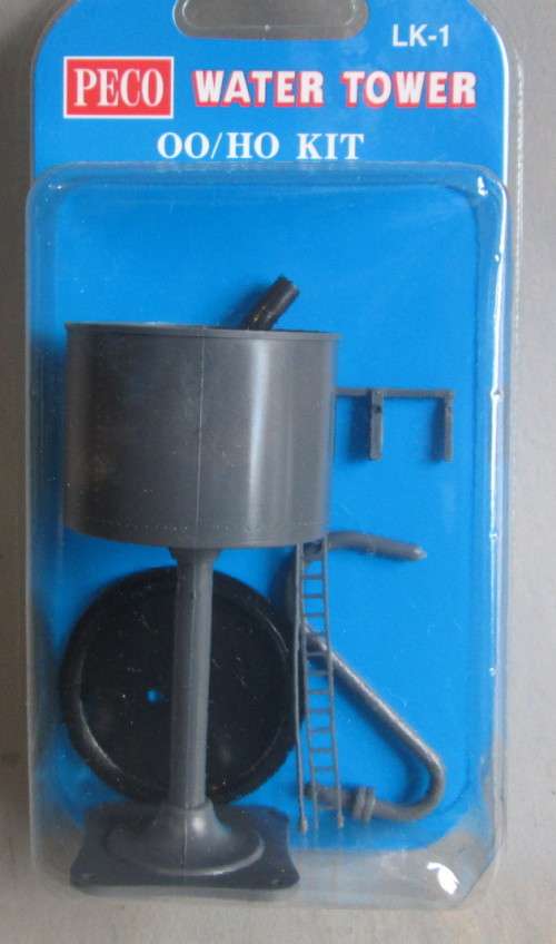PECO - HO SCALE WATER TOWER KIT (NEW CARDED)