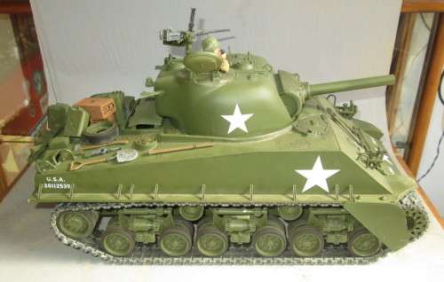 TAMIYA 1/16 SCALE - RC USA SHERMAN TANK - SEE BELOW