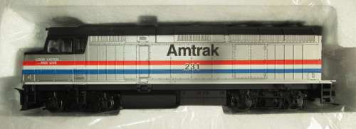WALTHERS HO SCALE - EMD F40Ph DIESEL LOCO AMTRAK III # 231 (BOXED)
